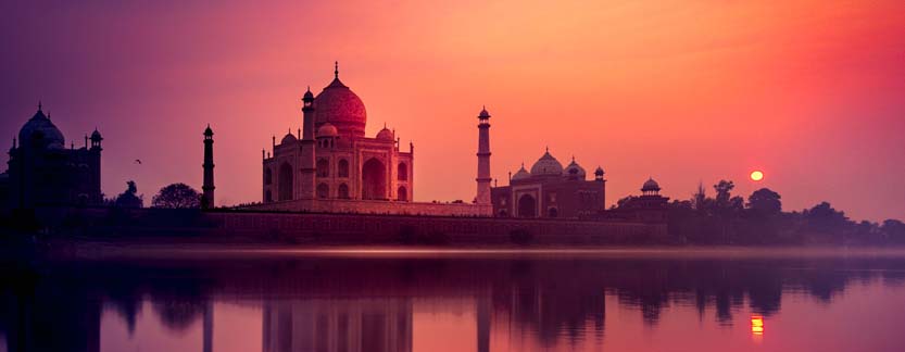 Taj Mahal Sunrise Tour by Car from Delhi